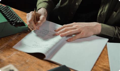 Master News Writing: A Comprehensive Guide for Beginners.
